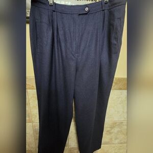 Chaus Women 36 Navy Blue 100% Wool, Full Lined, Pleated,front slit Pockets